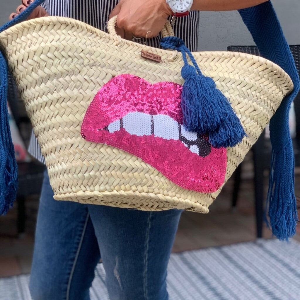 Chili Fuchsia Lips Straw Beach Bag