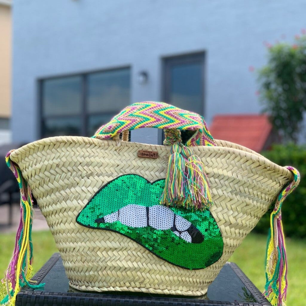Chili Lips Straw Beach Bag
